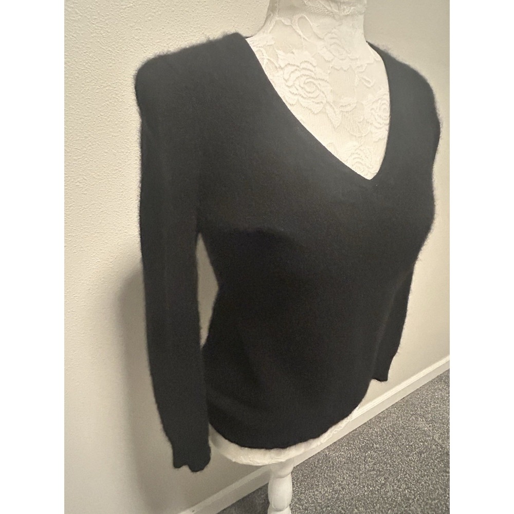 Charter Club‎ Black  100% Cashmere Sweater ~ V-Neck Pullover ~Classic Luxury